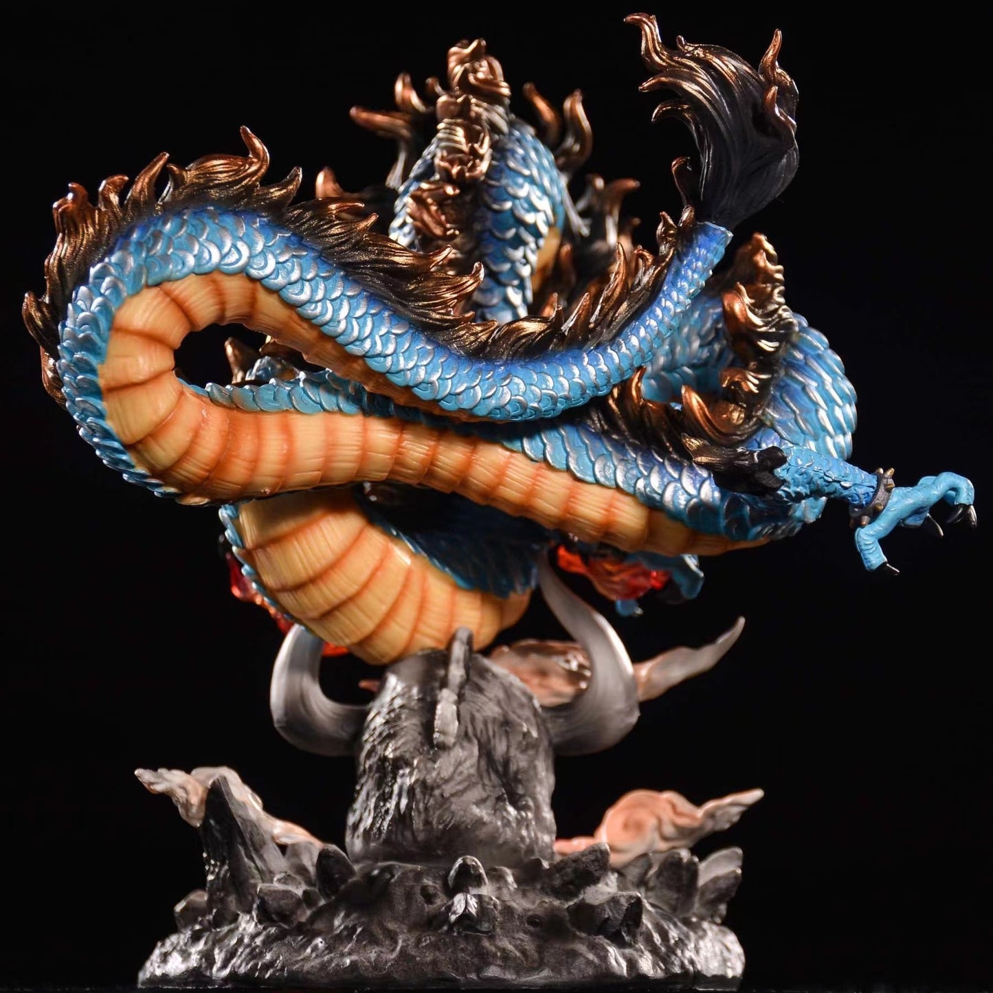 One Piece Anime Figure Kaido Dragon Form Four Emperors With Lamp